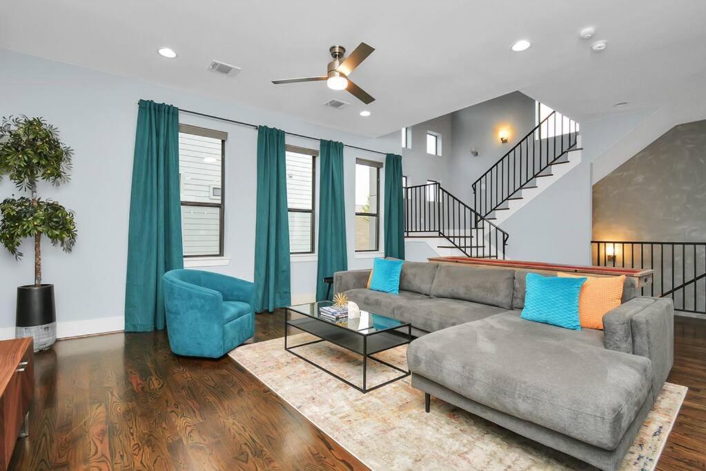 Skyline Views - Sleeps 10 Home Near Downtown Χιούστον Εξωτερικό φωτογραφία