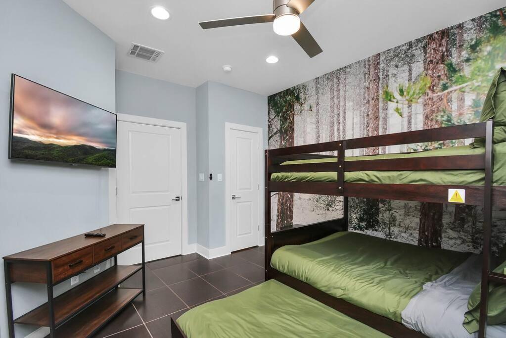 Skyline Views - Sleeps 10 Home Near Downtown Χιούστον Εξωτερικό φωτογραφία
