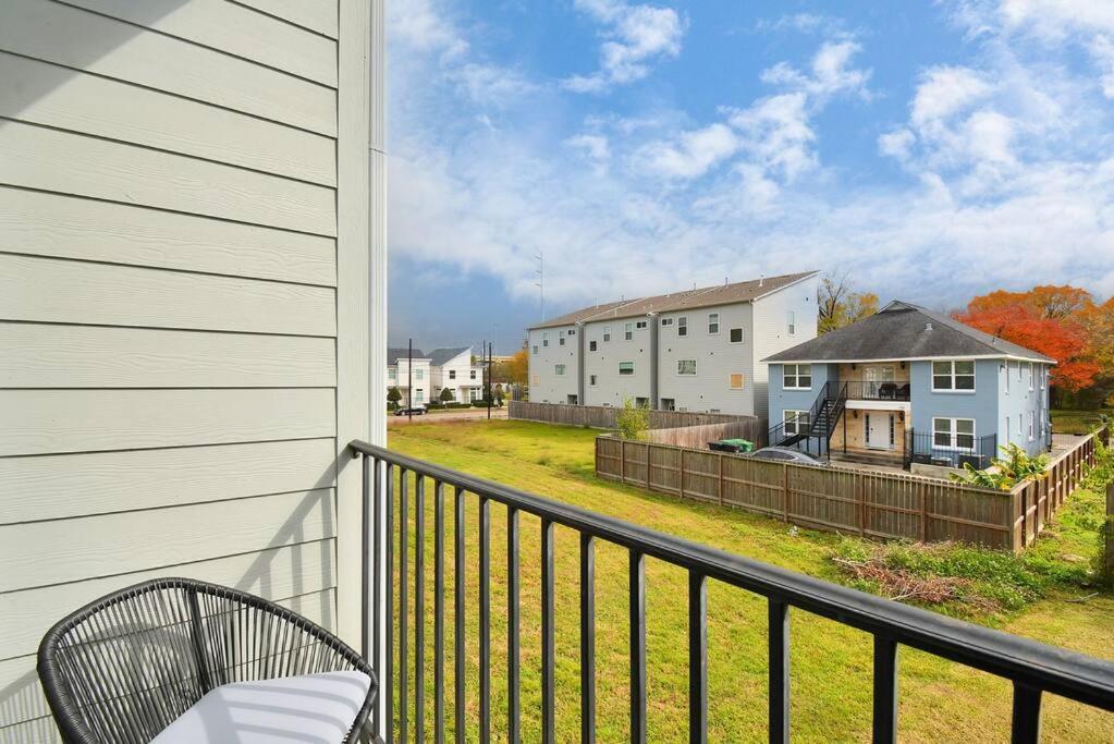 Skyline Views - Sleeps 10 Home Near Downtown Χιούστον Εξωτερικό φωτογραφία