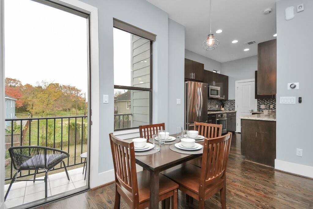 Skyline Views - Sleeps 10 Home Near Downtown Χιούστον Εξωτερικό φωτογραφία