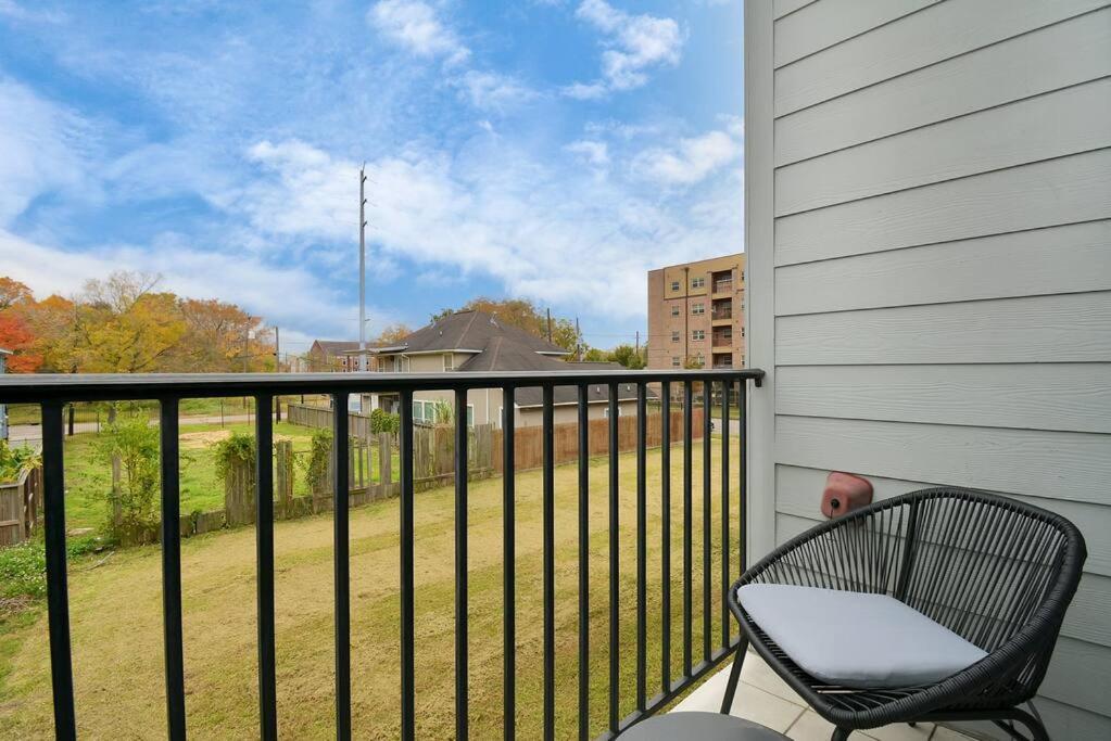 Skyline Views - Sleeps 10 Home Near Downtown Χιούστον Εξωτερικό φωτογραφία